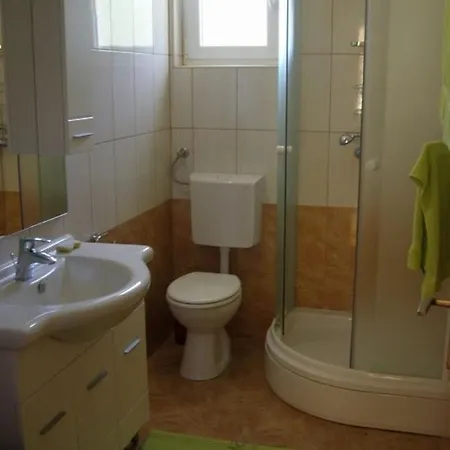 House In With Sea View, Terrace, Air Conditioning, Wifi Prázdninový dům Preko