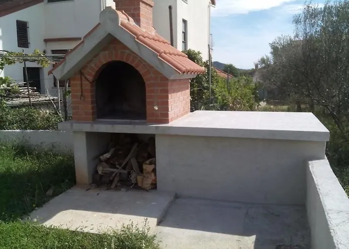 Дом отдыха House In With Sea View, Terrace, Air Conditioning, Wifi Преко