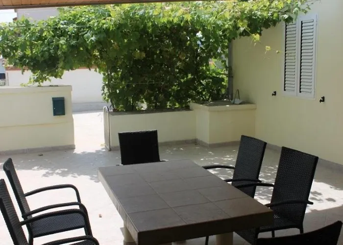 Дом отдыха House In With Sea View, Terrace, Air Conditioning, Wifi